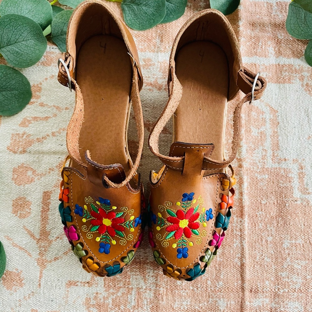 Heels From MX 🌞 - Picture 2 of 2